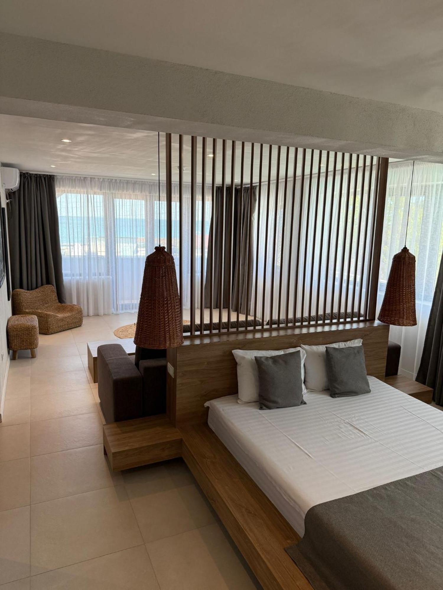Luuma Hotel 2 Mai Luaran gambar